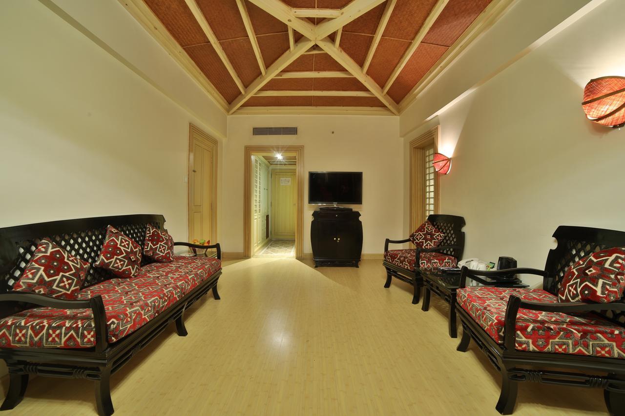 Ramoji Film City- Sitara Luxury Hotel Pedda Ambarpet Extérieur photo