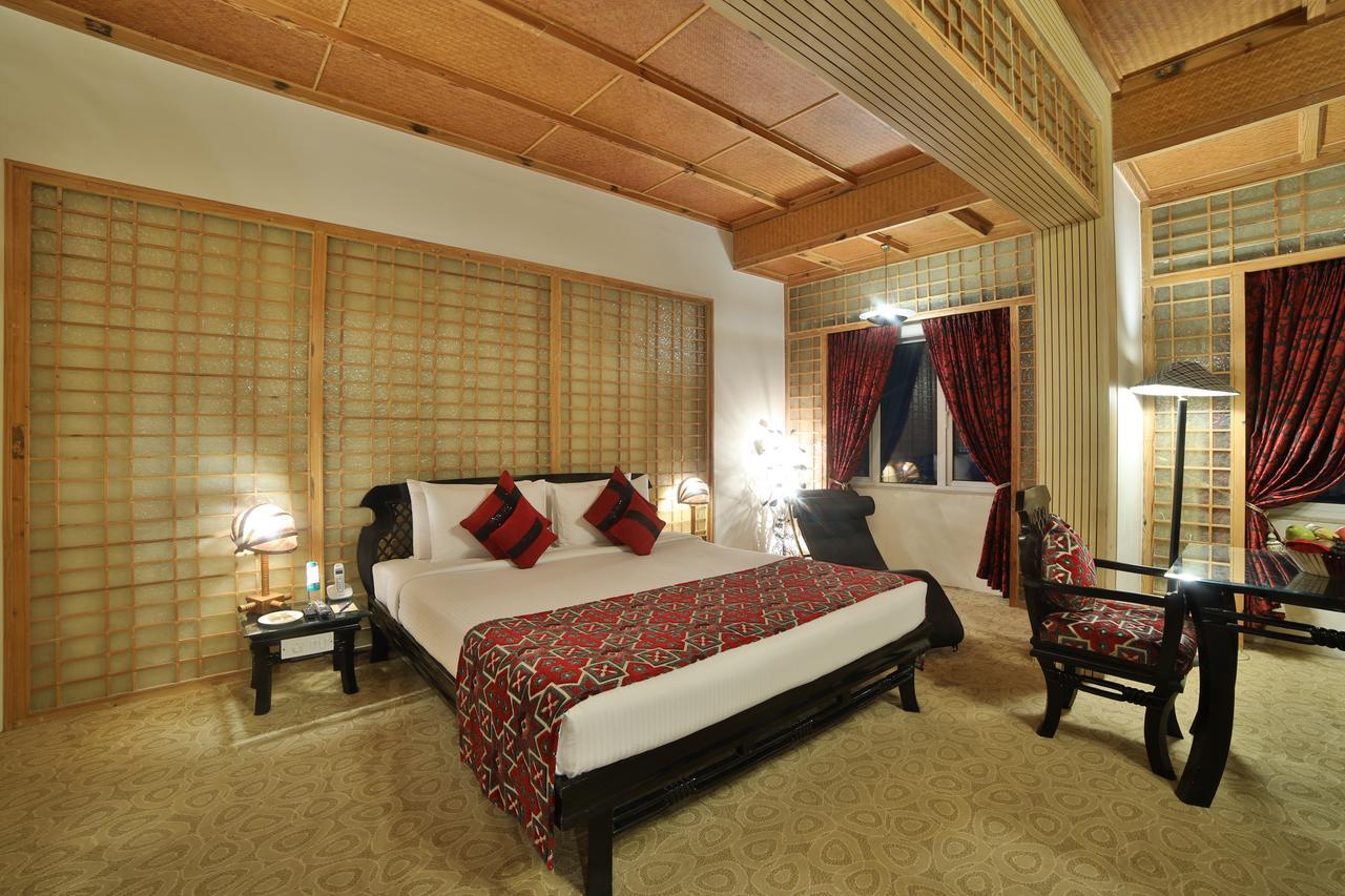 Ramoji Film City- Sitara Luxury Hotel Pedda Ambarpet Extérieur photo