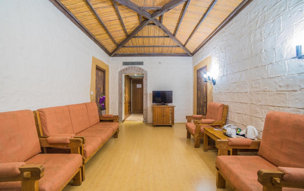 Ramoji Film City- Sitara Luxury Hotel Pedda Ambarpet Extérieur photo
